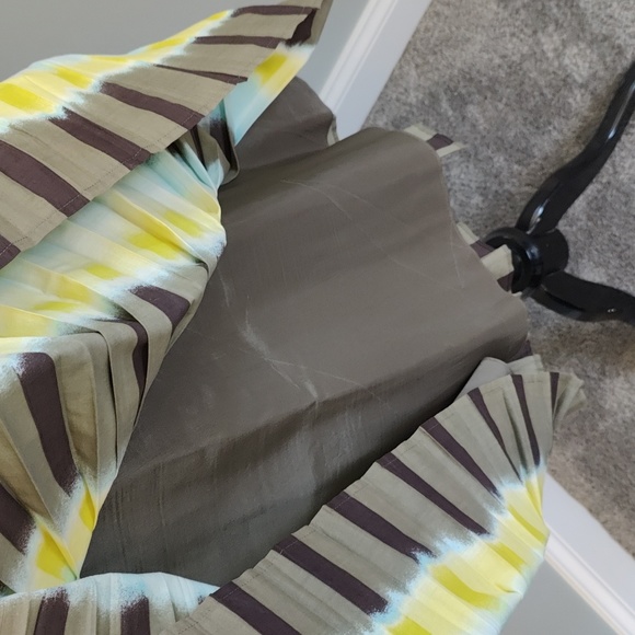 BCBG Max Azria Skirt Size 12 - Picture 4 of 7